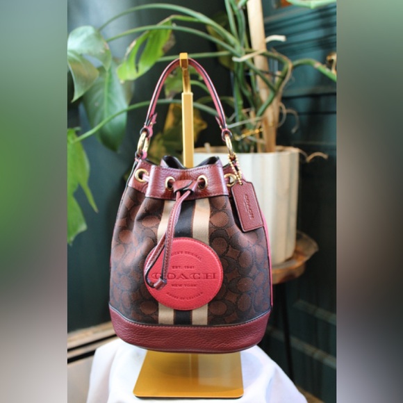 Coach 19 Dempsey Bucket Bag